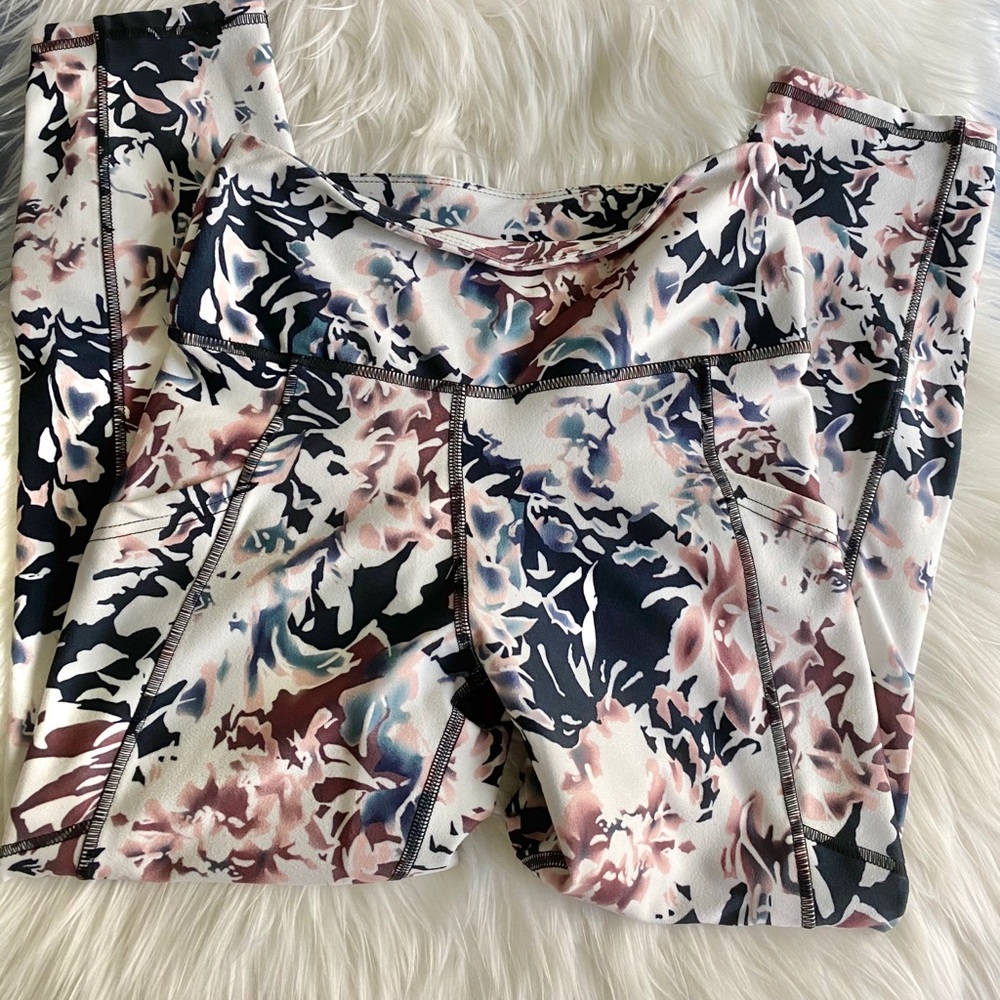 Balance Collection activewear leggings size Small